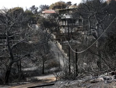 Κάτοικοι στο Μάτι κατά Ψινάκη: Κανένα έργο δεν έχει ολοκληρωθεί -Εγκατέλειψε τους πυροπαθείς στην τύχη τους